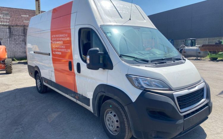 PEUGEOT BOXER  2-AJN-759