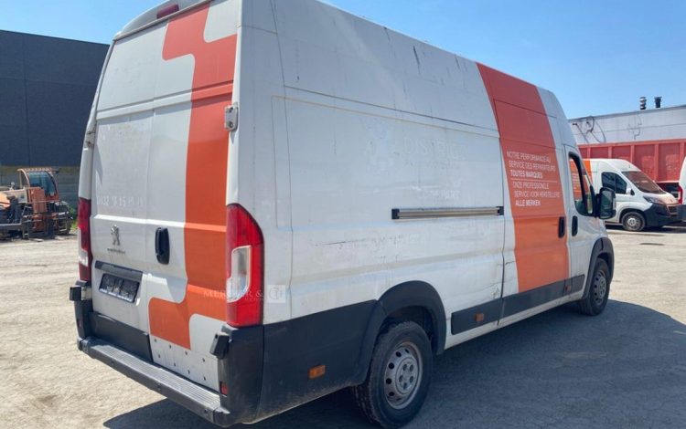 PEUGEOT BOXER  2-AJN-759