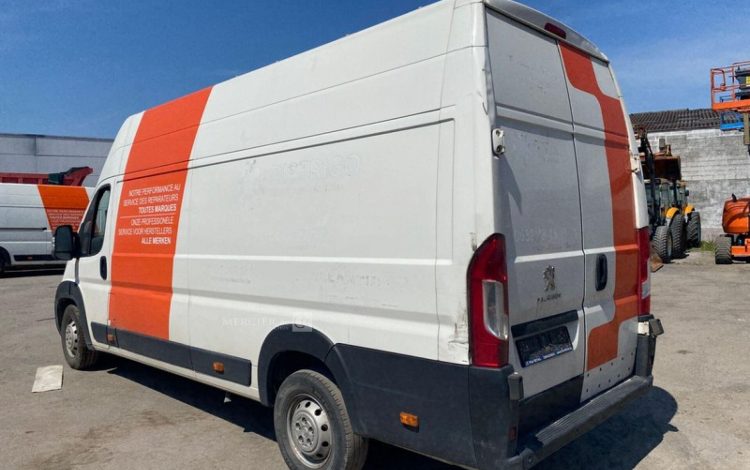 PEUGEOT BOXER  2-AJN-759