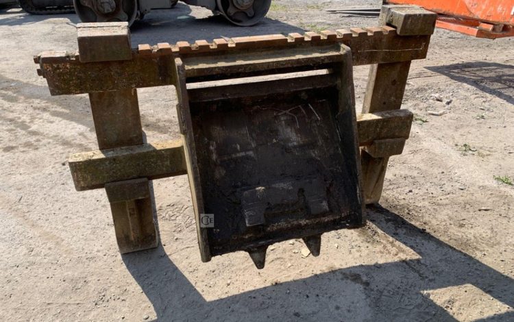 MECALAC 12MXT  12MXT