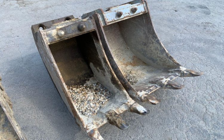 MECALAC 12MXT  12MXT