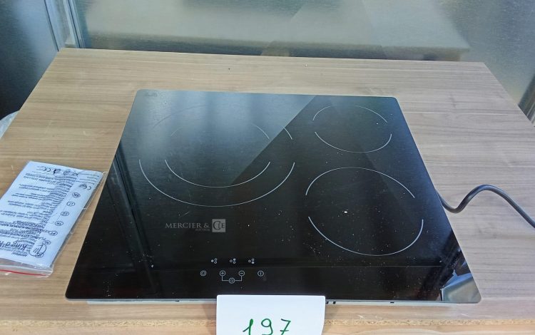 Autre Pompe à chaleur unité exterire R410A marque DAIKIN ERSQ011AAY1  194