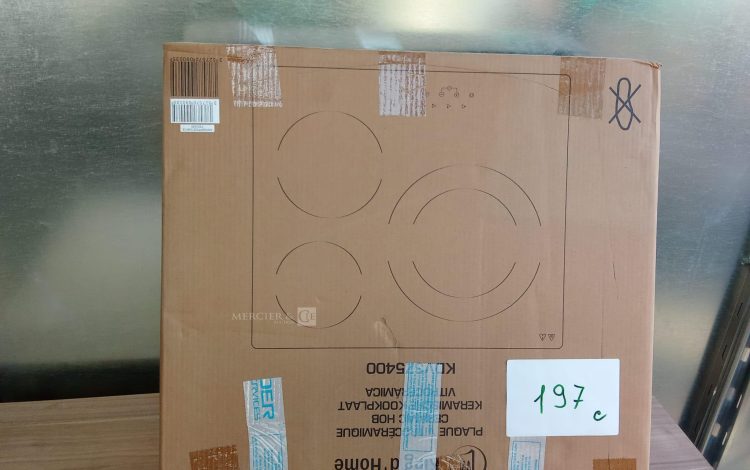Autre Pompe à chaleur unité exterire R410A marque DAIKIN ERSQ011AAY1  194