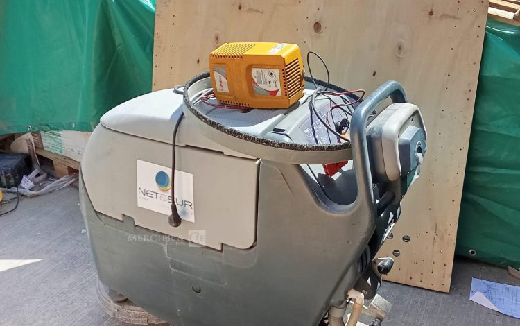 Autre Auto laveuse marque Net&Sur non testé  1
