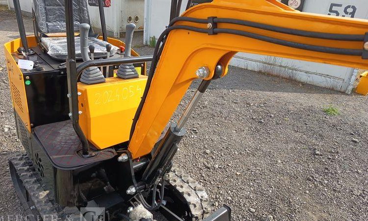 HIGHTOP MICROPELLE SUR CHENILLES HT10 DIESEL 1T – ANNEE 2024 – MATERIEL NEUF  2024054