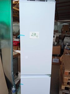 Autre Lot de 2 portes coulissante de 80x204cm, avec habillage pour système coulissant  228