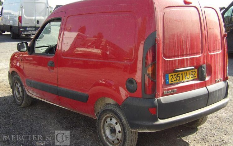 RENAULT KANGOO EXPRESS 1,2 16V 75 CV – ESSENCE – 86966 KMS – ANNEE 2003 BORDEAUX 2351VJ62
