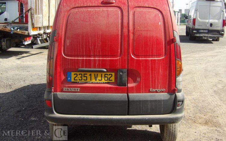 RENAULT KANGOO EXPRESS 1,2 16V 75 CV – ESSENCE – 86966 KMS – ANNEE 2003 BORDEAUX 2351VJ62
