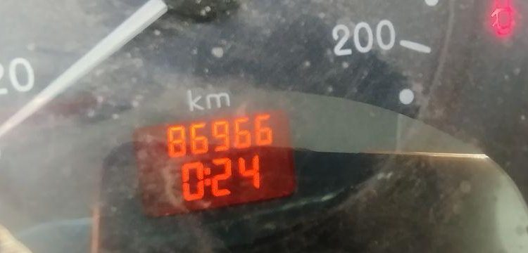 RENAULT KANGOO EXPRESS 1,2 16V 75 CV – ESSENCE – 86966 KMS – ANNEE 2003 BORDEAUX 2351VJ62