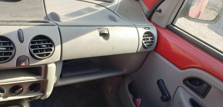 RENAULT KANGOO EXPRESS 1,2 16V 75 CV – ESSENCE – 86966 KMS – ANNEE 2003 BORDEAUX 2351VJ62