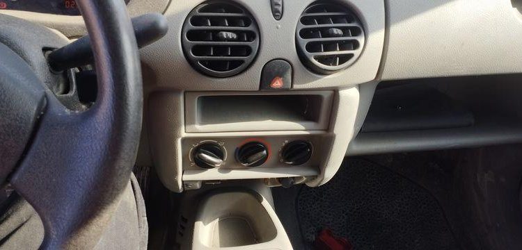 RENAULT KANGOO EXPRESS 1,2 16V 75 CV – ESSENCE – 86966 KMS – ANNEE 2003 BORDEAUX 2351VJ62
