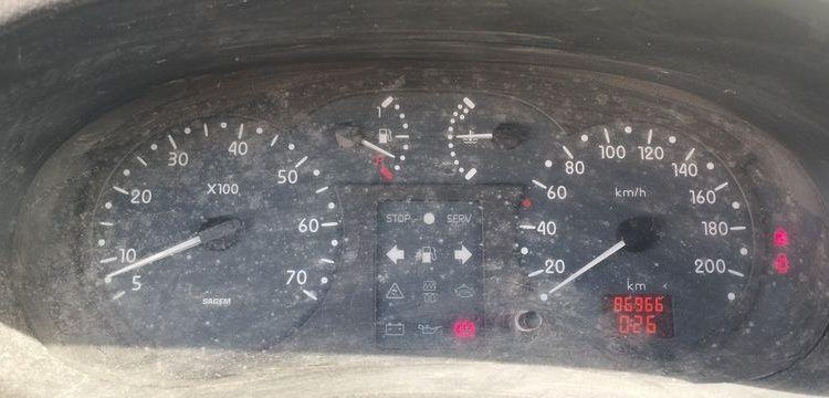 RENAULT KANGOO EXPRESS 1,2 16V 75 CV – ESSENCE – 86966 KMS – ANNEE 2003 BORDEAUX 2351VJ62