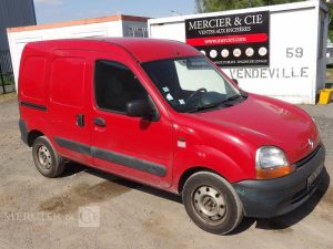 RENAULT KANGOO EXPRESS 1,2 16V 75 CV – ESSENCE – 140201 KMS – ANNEE 2003 BORDEAUX 2352VJ62