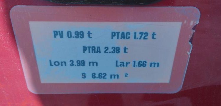 RENAULT KANGOO EXPRESS 1,2 16V 75 CV – ESSENCE – 140201 KMS – ANNEE 2003 BORDEAUX 2352VJ62