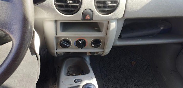 RENAULT KANGOO EXPRESS 1,2 16V 75 CV – ESSENCE – 140201 KMS – ANNEE 2003 BORDEAUX 2352VJ62