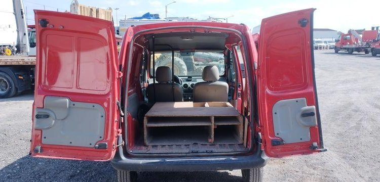 RENAULT KANGOO EXPRESS 1,2 16V 75 CV – ESSENCE – 140201 KMS – ANNEE 2003 BORDEAUX 2352VJ62