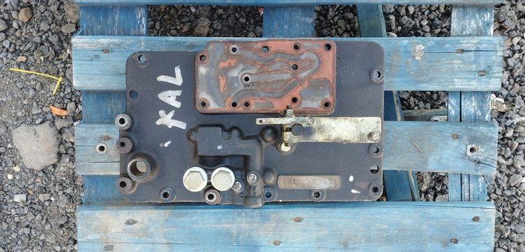 NISSAN CHARIOT ELEVATEUR FRONTAL DX30 3T  28684