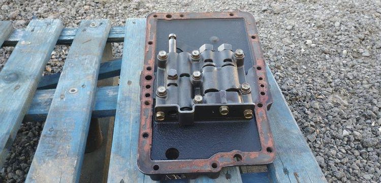 NISSAN CHARIOT ELEVATEUR FRONTAL DX30 3T  28684