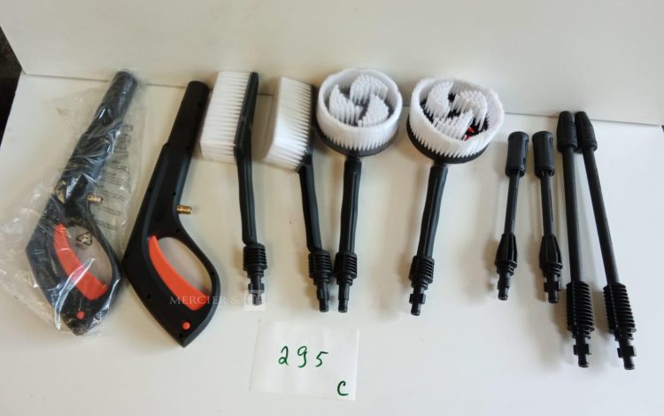 Autre Lot de 10 kit de spot encasté acier brossé led, 230V marque Perfectline  292