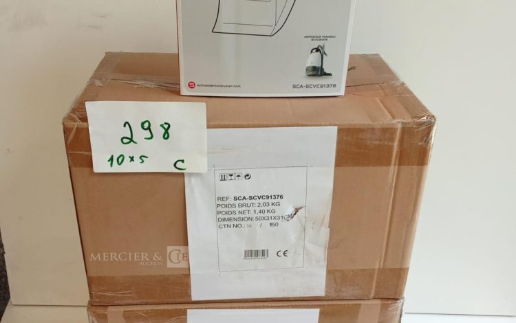 Autre Lot de 10 kit de spot encasté acier brossé led, 230V marque Perfectline  295