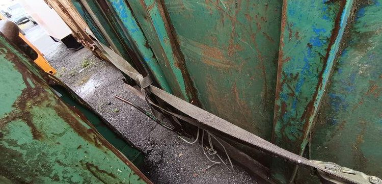 LOT DE 3 BENNES DE 24M3  3-24M3