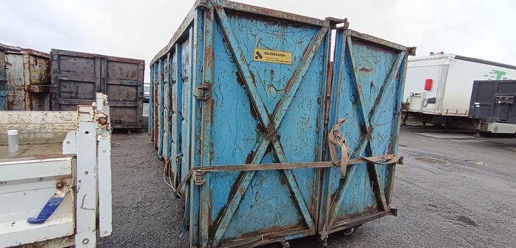 LOT DE 3 BENNES DE 24M3  3-24M3