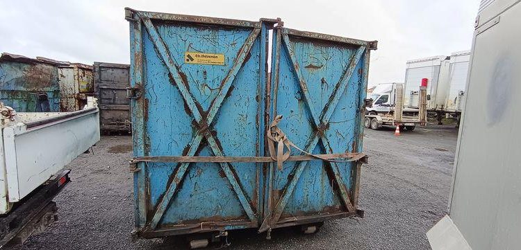 LOT DE 3 BENNES DE 24M3  3-24M3