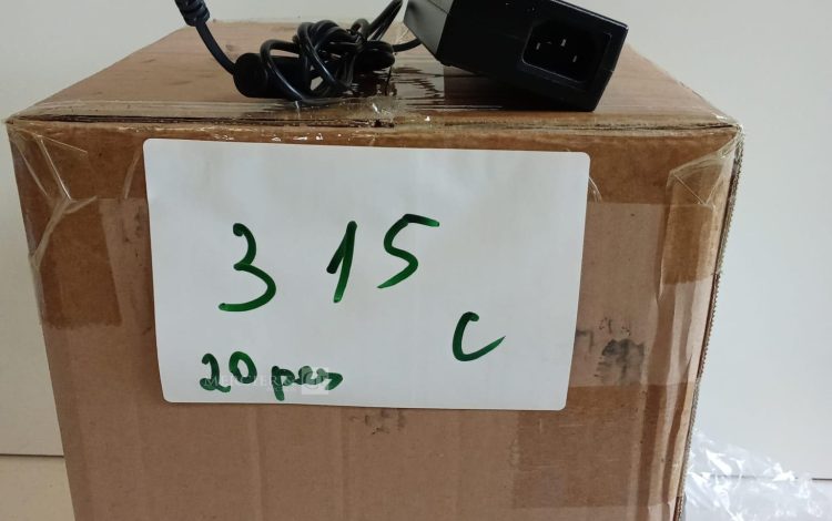 Autre Lot de 8 bornes lanternes pour extérieur blanche 6 faces culot E27 100Watts  313