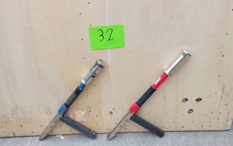 Autre Lot de 2 marteau agrafeur manuel  32