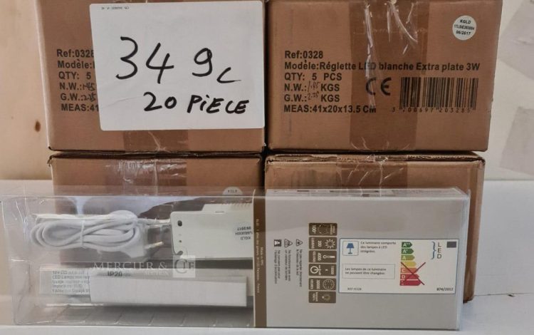Autre Lot de 220m² de dalle de moquette, une dalle mesure 50x50cm, TECSOM, couleur gri  348