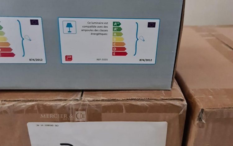 Autre Lot de deux Appareils a vapeur pour arracher pour arracher le papier peint , mar  349