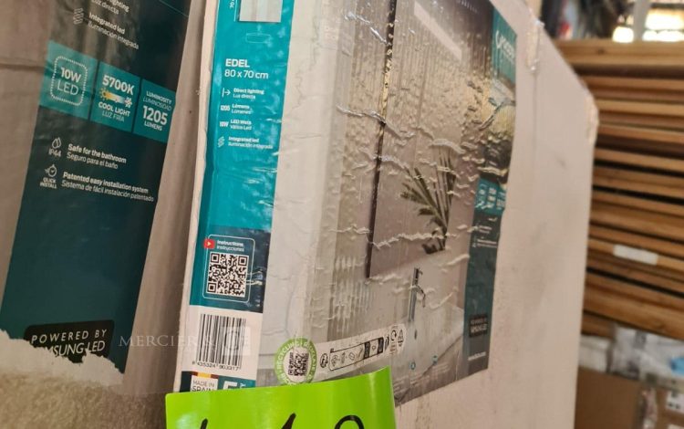 Autre Lot de 2 miroirs led de 80x70cm 10W , 5700K 1205 lumens marque Focco  347