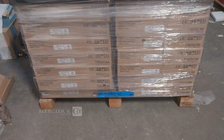 Autre Lot de 220m² de dalle de moquette, une dalle mesure 50x50cm, TECSOM, couleur gri  348