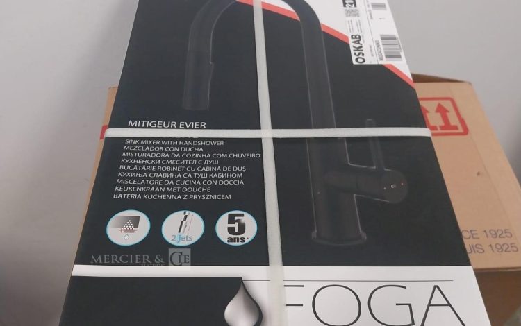 Autre Lot de 2 mitigeurs de cuisine couleur noire bec haut marque esse Bagno  366