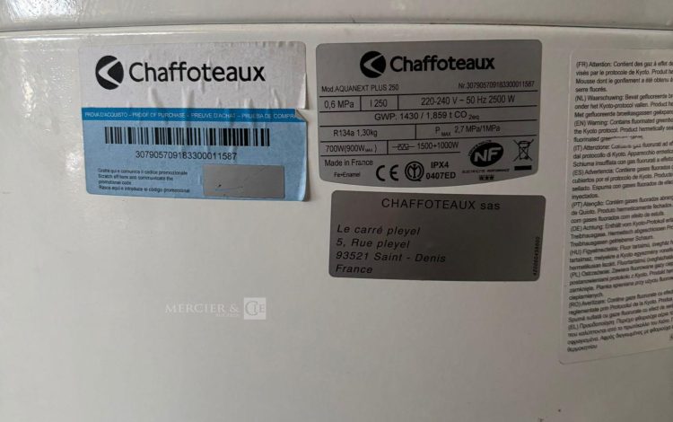 Autre Lot composé de deux chauffe eau dont  375