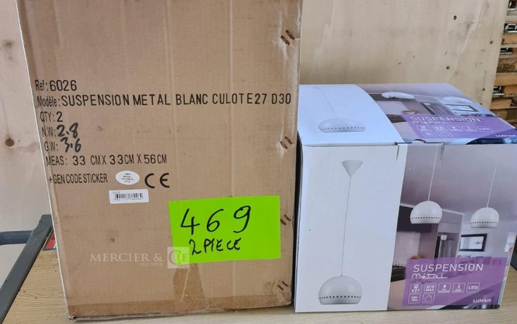 Autre Lot de 2 suspension métal blanc culot E27 , D30, 42W , led marque LunAir  384