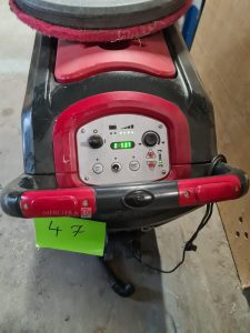 Autre Auto laveuse , model AS5160T , puissance 1176w  24V  , IP24 marque VEPER  47