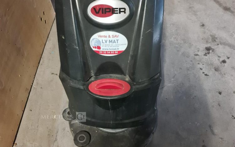 Autre Auto laveuse , model AS5160T , puissance 1176w  24V  , IP24 marque VEPER  47