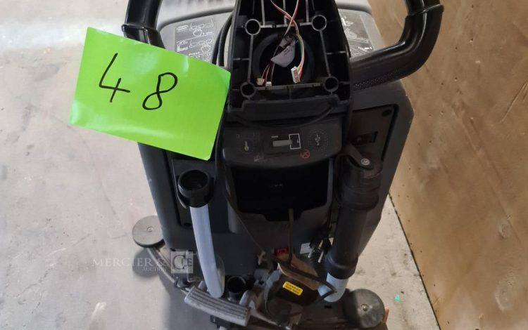 Autre Auto laveuse marque NILFISK SC401 non testé  48