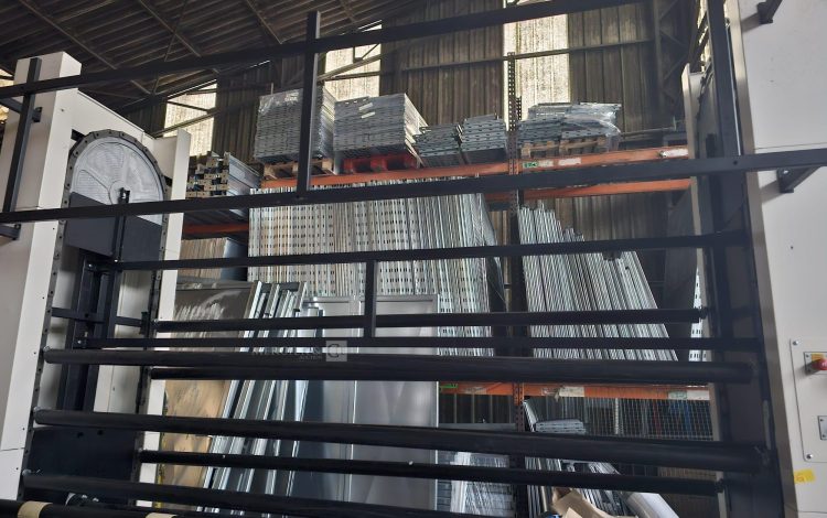 Autre Dévidoir industriel pour moquette ou tapis avec table de déroulage, de mesure et  51