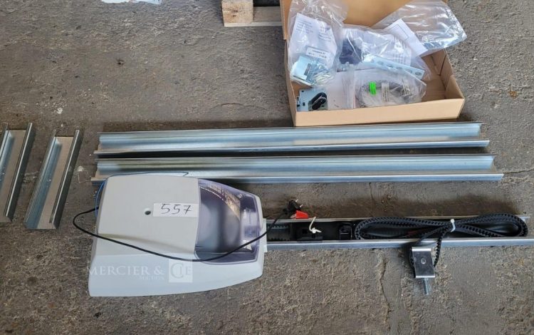 Autre Système motorisé pour porte de garage  387