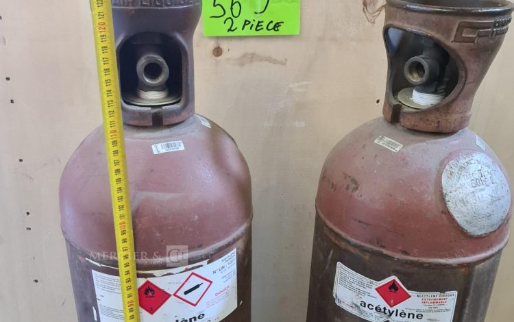 Autre Lot de 2 bouteilles acétylène ,les bouteilles sont remplis  396