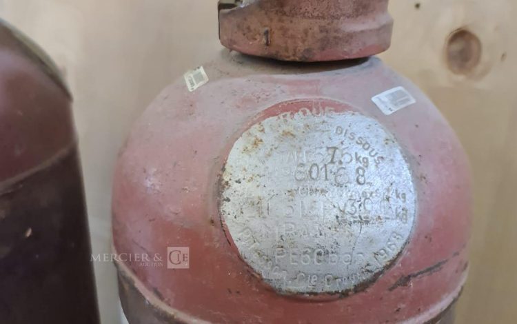 Autre Lot de 2 bouteilles acétylène ,les bouteilles sont remplis  396