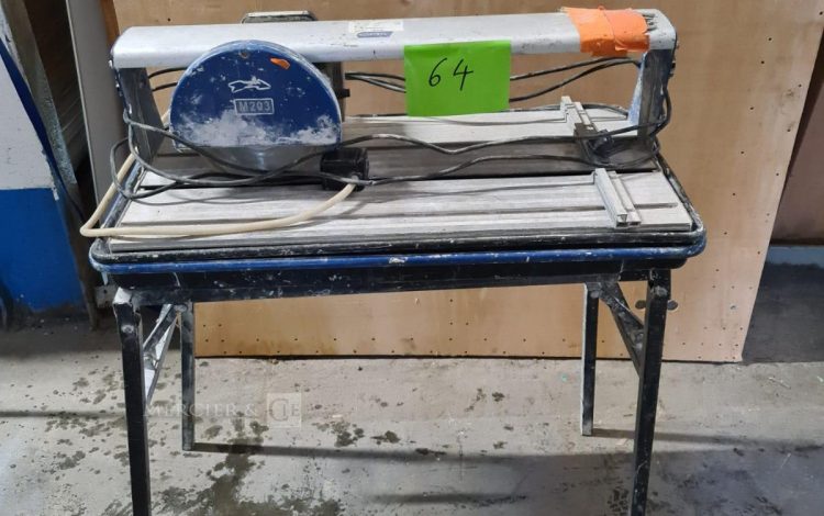 Autre  Scie à carreaux Norton M203, 800W non testé  64