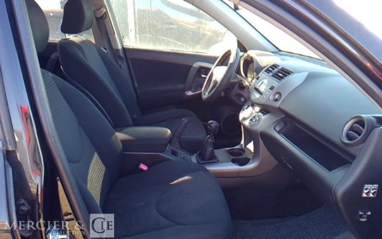 TOYOTA RAV-4 D4D 4WD 2.2 16V 136CV NOIR 8741YX84