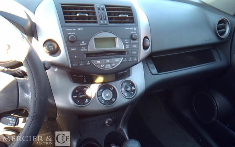 TOYOTA RAV-4 D4D 4WD 2.2 16V 136CV NOIR 8741YX84