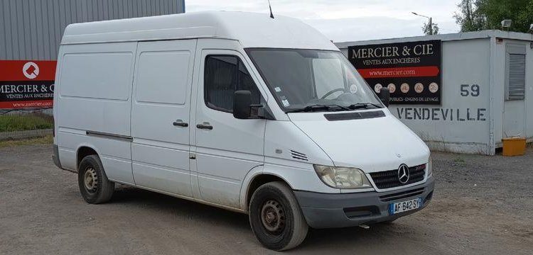 MERCEDES SPRINTER FOURGON  AF-642-SY