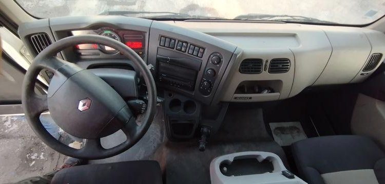 RENAULT PORTEUR MIDLUM 270 DXI AVEC HAYON D’HOLLANDIA – NON ROULANT – AN 2010 BLANC AT-587-NM