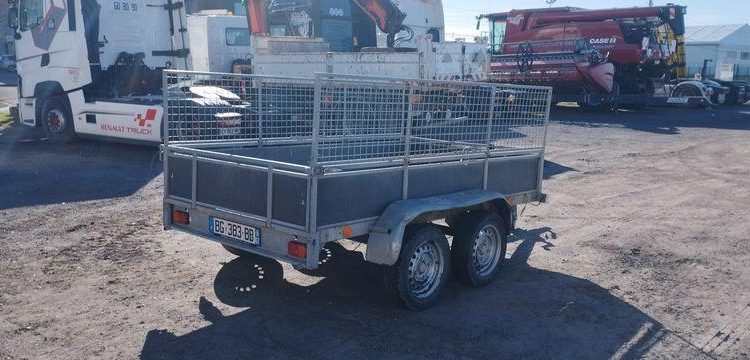 TRIGANO REMORQUE TRIGANO – 2 ESSIEUX – PTAC 750 KG  BG-383-BB