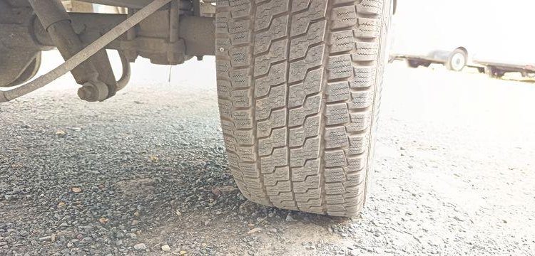 IVECO 3T5 BACHE BLANC CH-128-AH